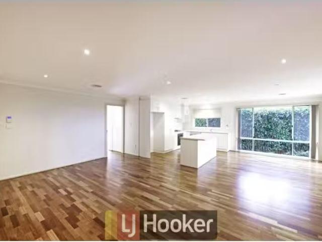 House for rent in Casey, Australian Capital Territory