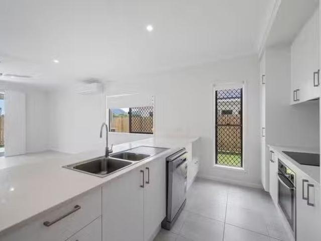 House for rent in Rasmussen, Queensland