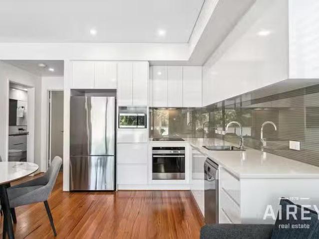 Apartment for rent in Mount Claremont, Western Australia