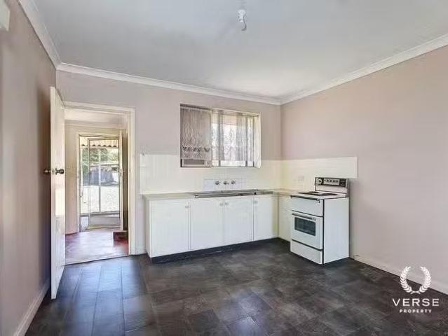 House for rent in Forrestfield, Western Australia