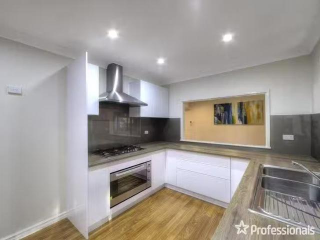 House for rent in Forrestfield, Western Australia