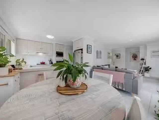 House for rent in Woodvale, Western Australia