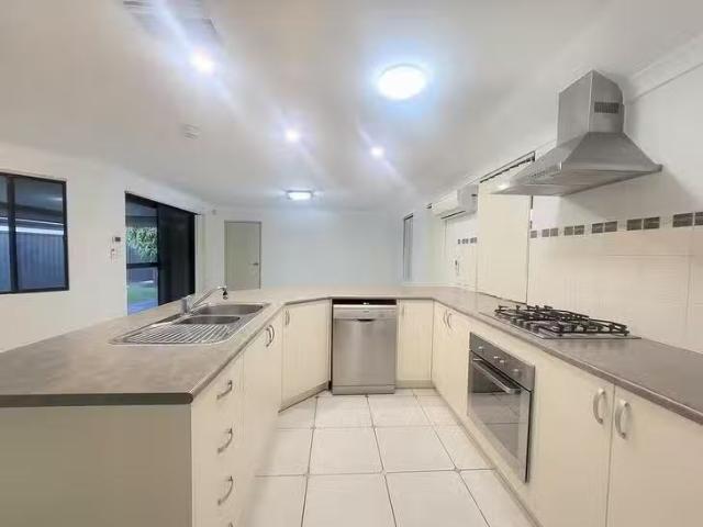 House for rent in Aveley, Western Australia