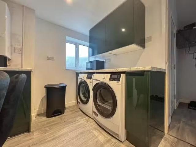 House for rent in Kingswood