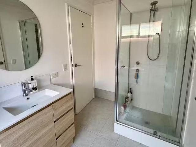 Apartment for rent in Carlisle, Western Australia