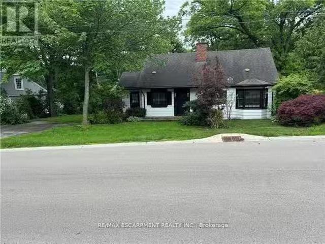 House for rent in Burlington, Ontario