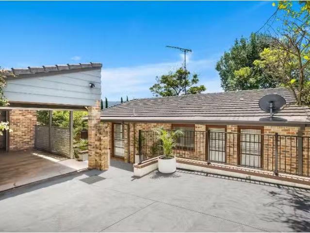 House for rent in Wollongong West, New South Wales
