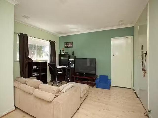 Apartment for rent in Lockridge, Western Australia