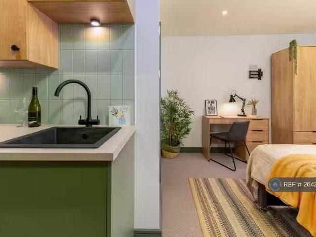 House for rent in Chesham, Bury