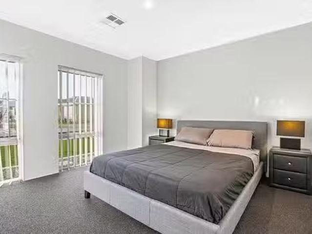 House for rent in Champion Lakes, Western Australia
