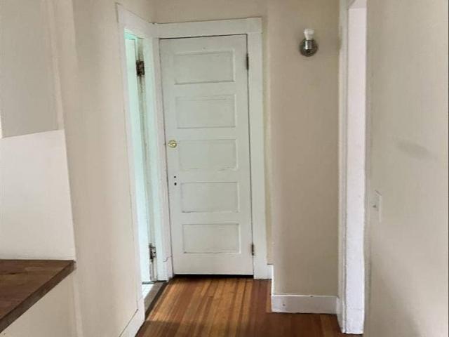 Apartment for rent in Newport Apartment for rent in Newport
