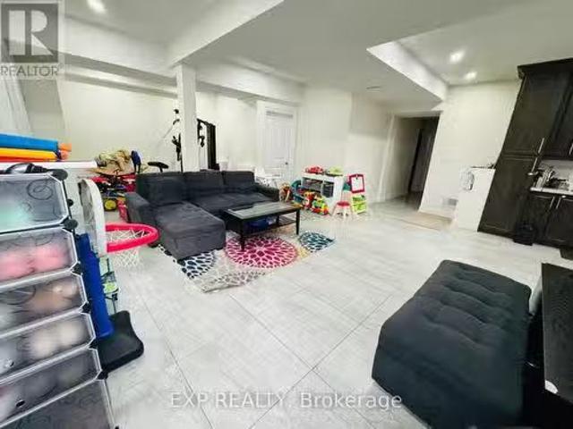 House for rent in Georgina, Ontario