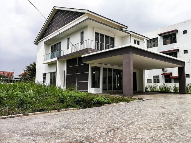 Bungalow for rent in Wellesley, Penang
