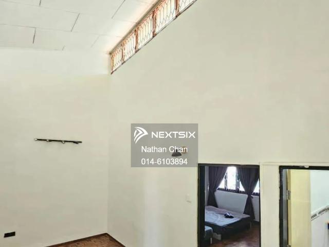 Residential House for sale in Malaka