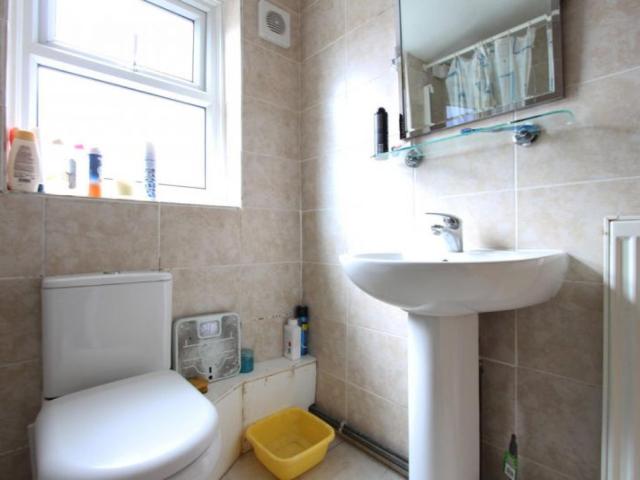 Room for rent in Tottenham Hale, Greater London
