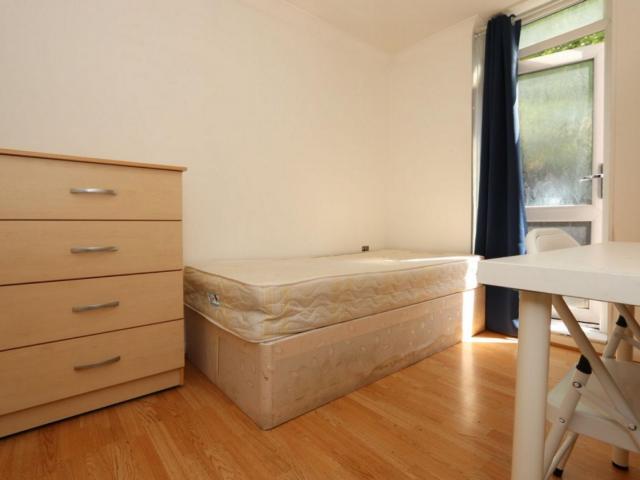 Room for rent in Isle Of Dogs, Greater London