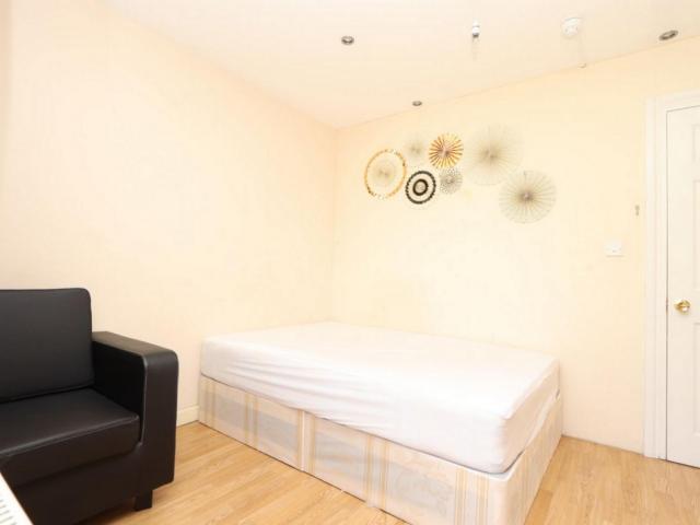 Room for rent in Blackwall, Greater London