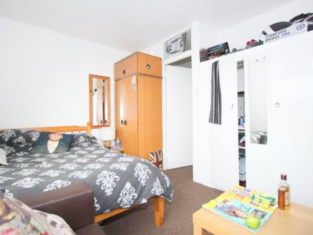 Room for rent in Stockwell, Greater London