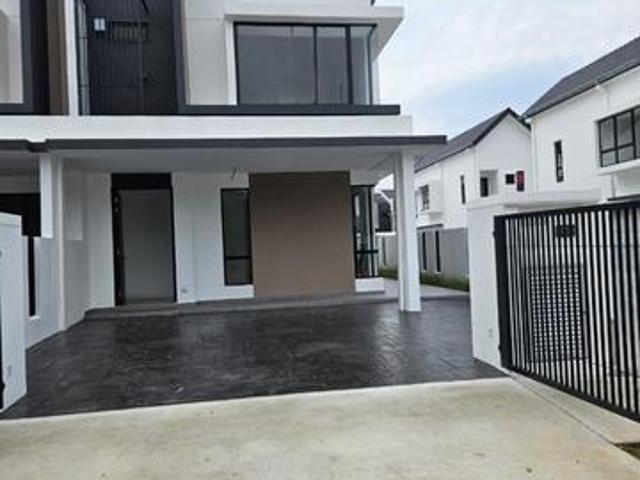 Terraced House for sale in Tanjong Sepat, Selangor