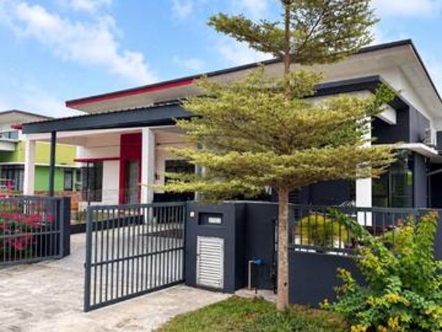 Residential House for sale in Sepang, Tanjong Sepat