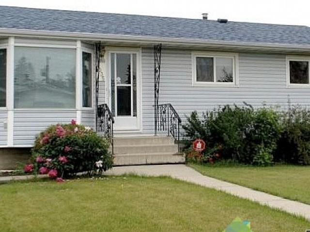 House for rent in Wedgewood, Alberta