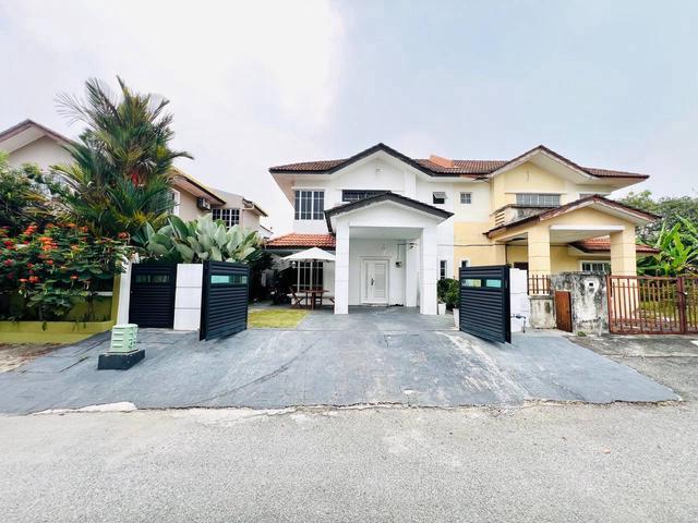 Residential House for sale in Bandar Baru Bangi, Majlis Perbandaran Kajang