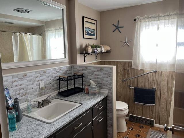 Room for rent in Wickliffe, Ohio