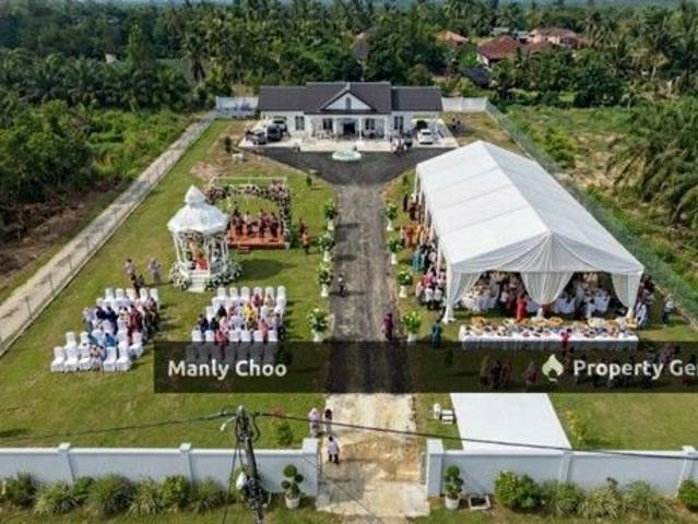 House for rent in Malaka