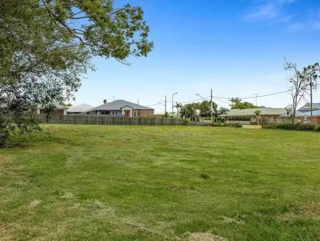 House for rent in Middle Ridge, Queensland