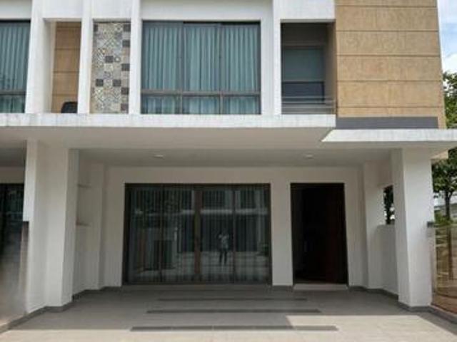Terraced House for sale in Tanjong Sepat, Selangor