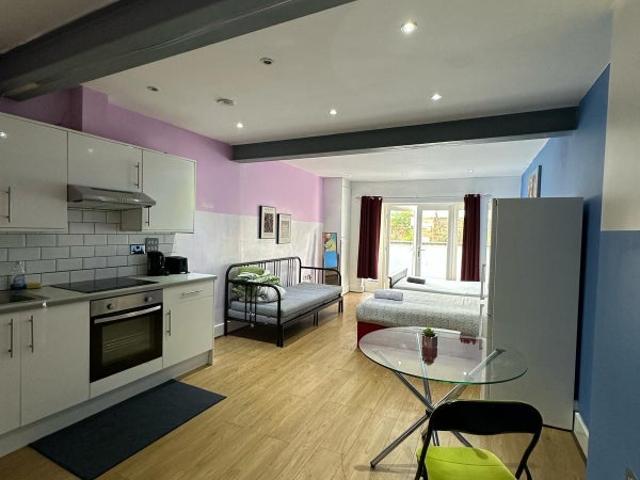 Studio for rent in Old Ford, Bow