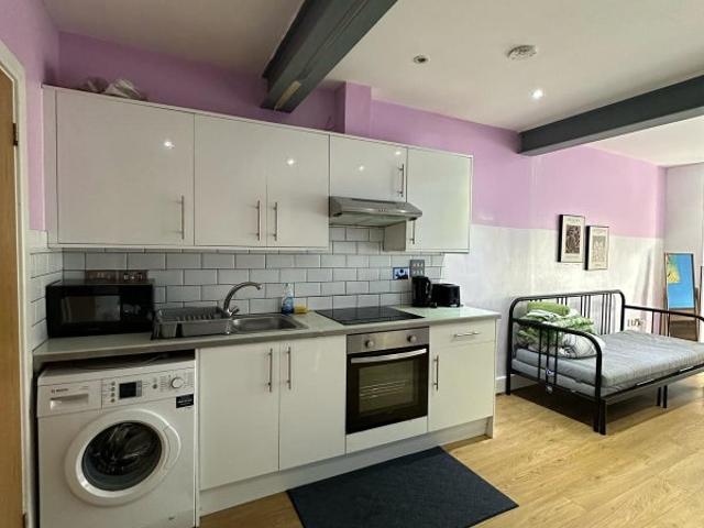 Studio for rent in Old Ford, Greater London