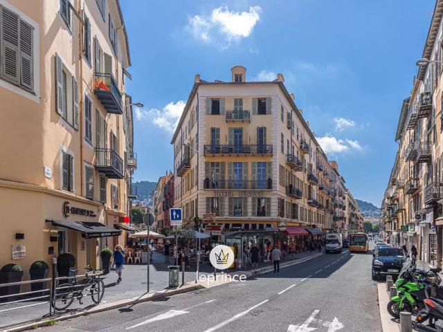 Local Commercial vente à Nice