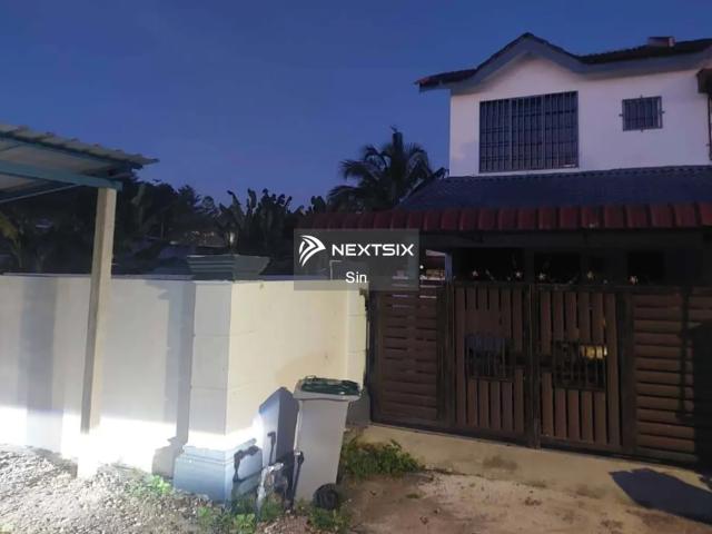 Residential House for sale in Malaka