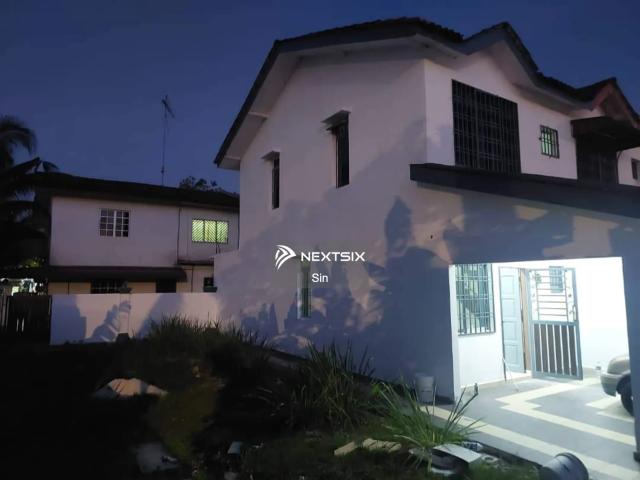 Residential House for sale in Malaka