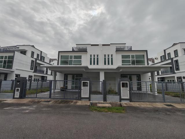 Residential House for sale in Malaka