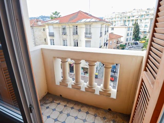 Appartement location à Valrose, Nice