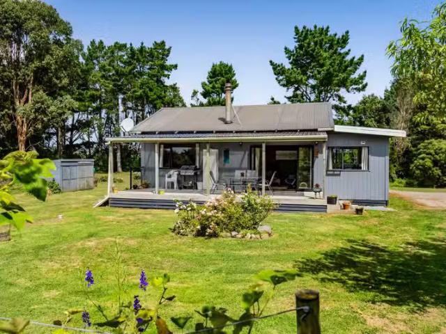 House for rent in Taranaki