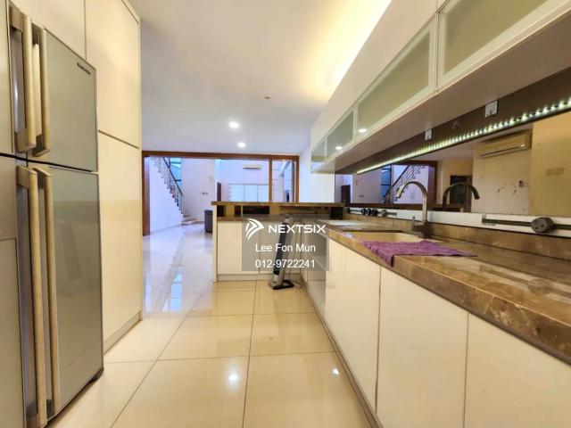 Residential House for sale in Country Heights Damansara, Kuala Lumpur