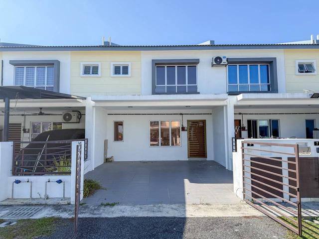 Terraced House for sale in Sepang, Tanjong Sepat