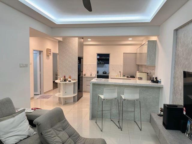 Condominium for sale in Petaling, Subang Jaya