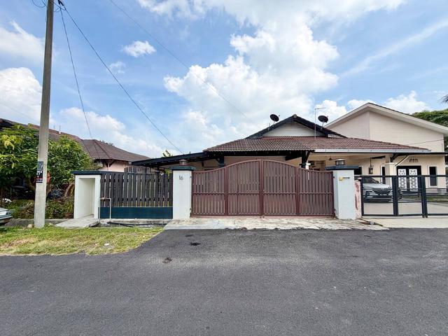 Residential House for sale in Nilai, Negeri Sembilan