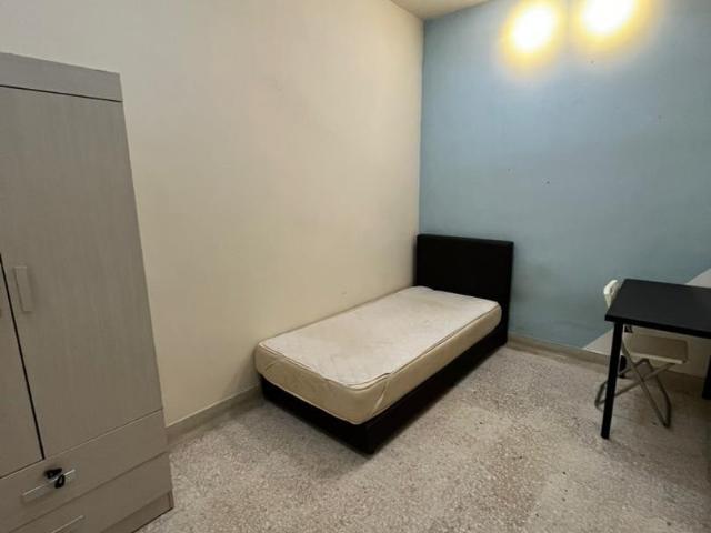 Room for rent in PJU 6, Petaling Jaya