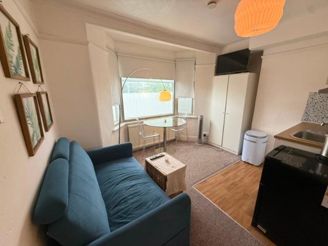 Studio for rent in Dollis Hill, Greater London