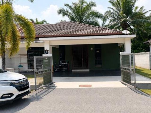 Residential House for sale in Ijok, Selangor