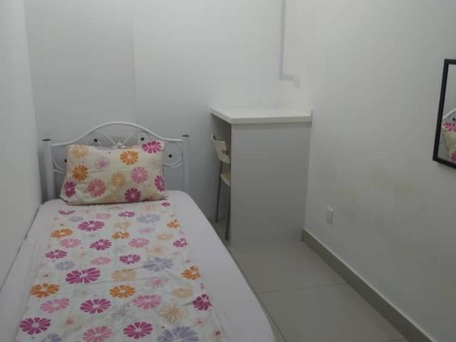 Room for rent in Petaling, Alam Impian