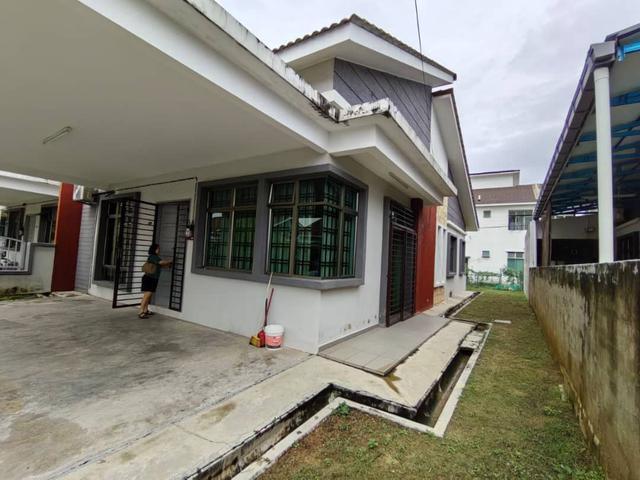 Residential House for sale in Kompleks Perumahan Ibu Pejabat Polis Daerah IPD Melaka Tengah, Bandaraya Melaka