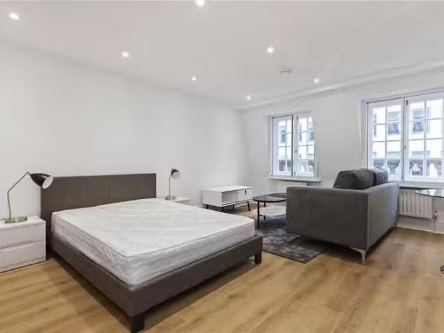 Apartment for rent in Blackfriars, Lyons