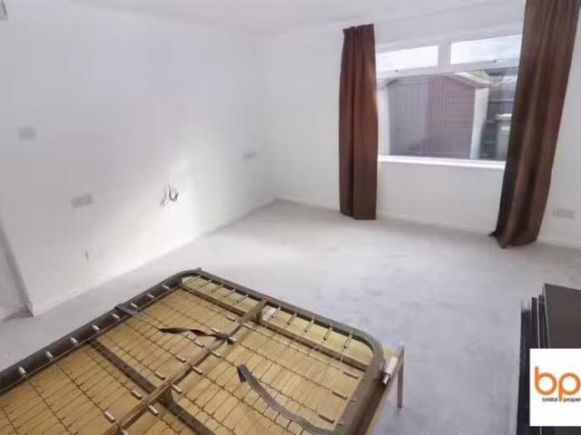 House for rent in Bitton