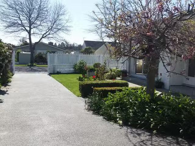 House for rent in Chaslands, Canterbury
